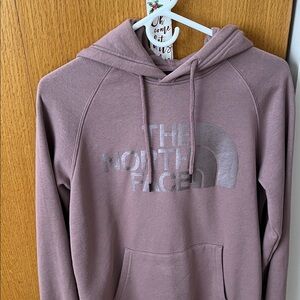 The North Face Dusty purple  Hoodie. Light purple.